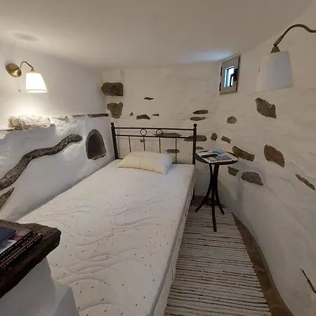 Bed & Breakfast Emily's Mirsini (Tinos)